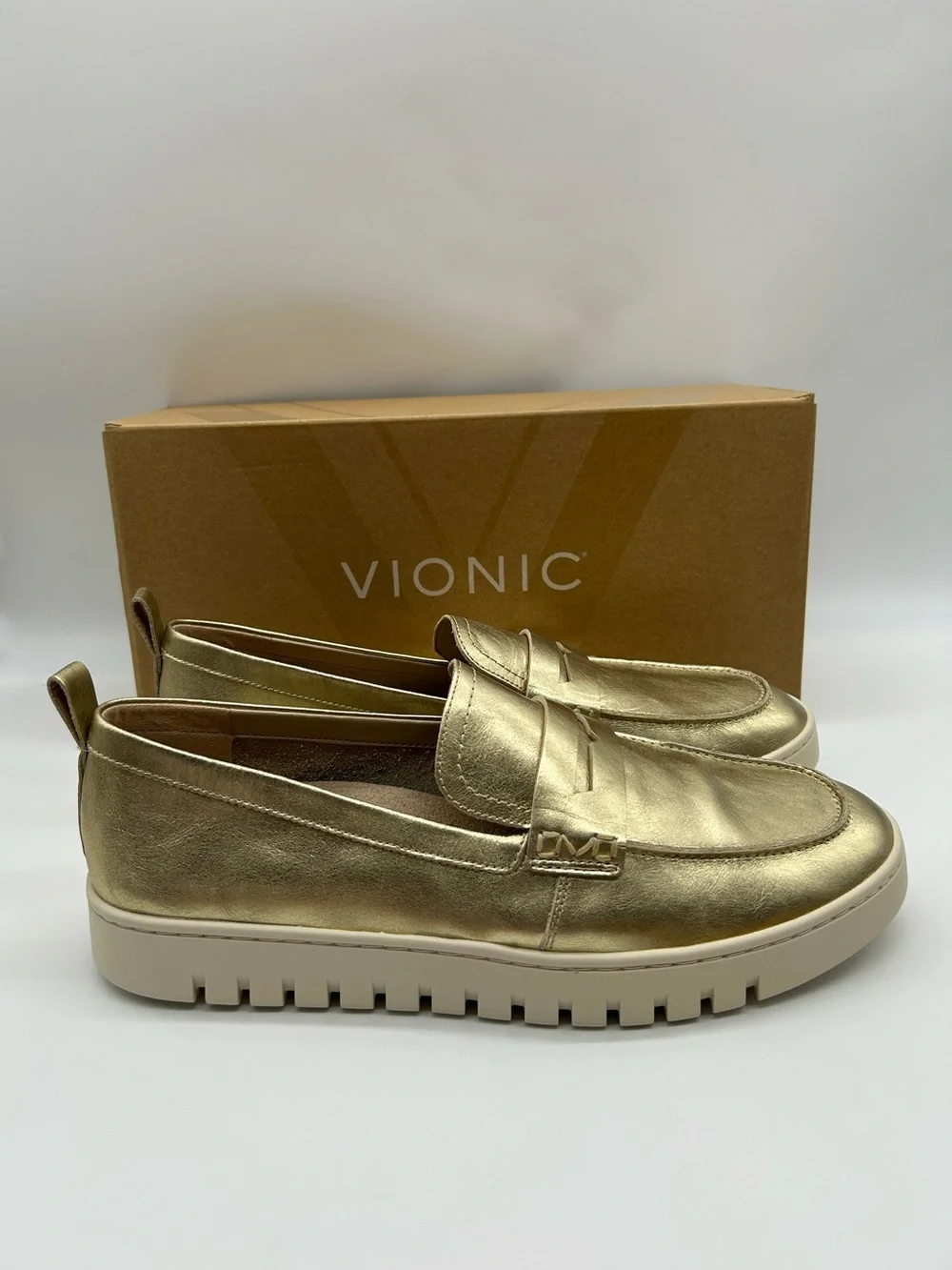 Vionic step into